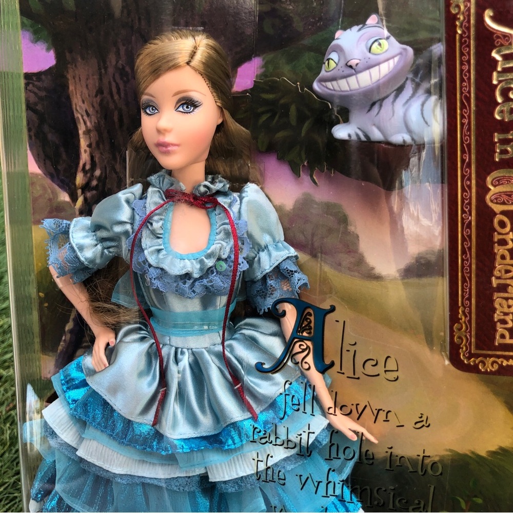 2007 Alice in Wonderland Barbie Doll •Silver Label Collector • Cheshire Cat •IOB
